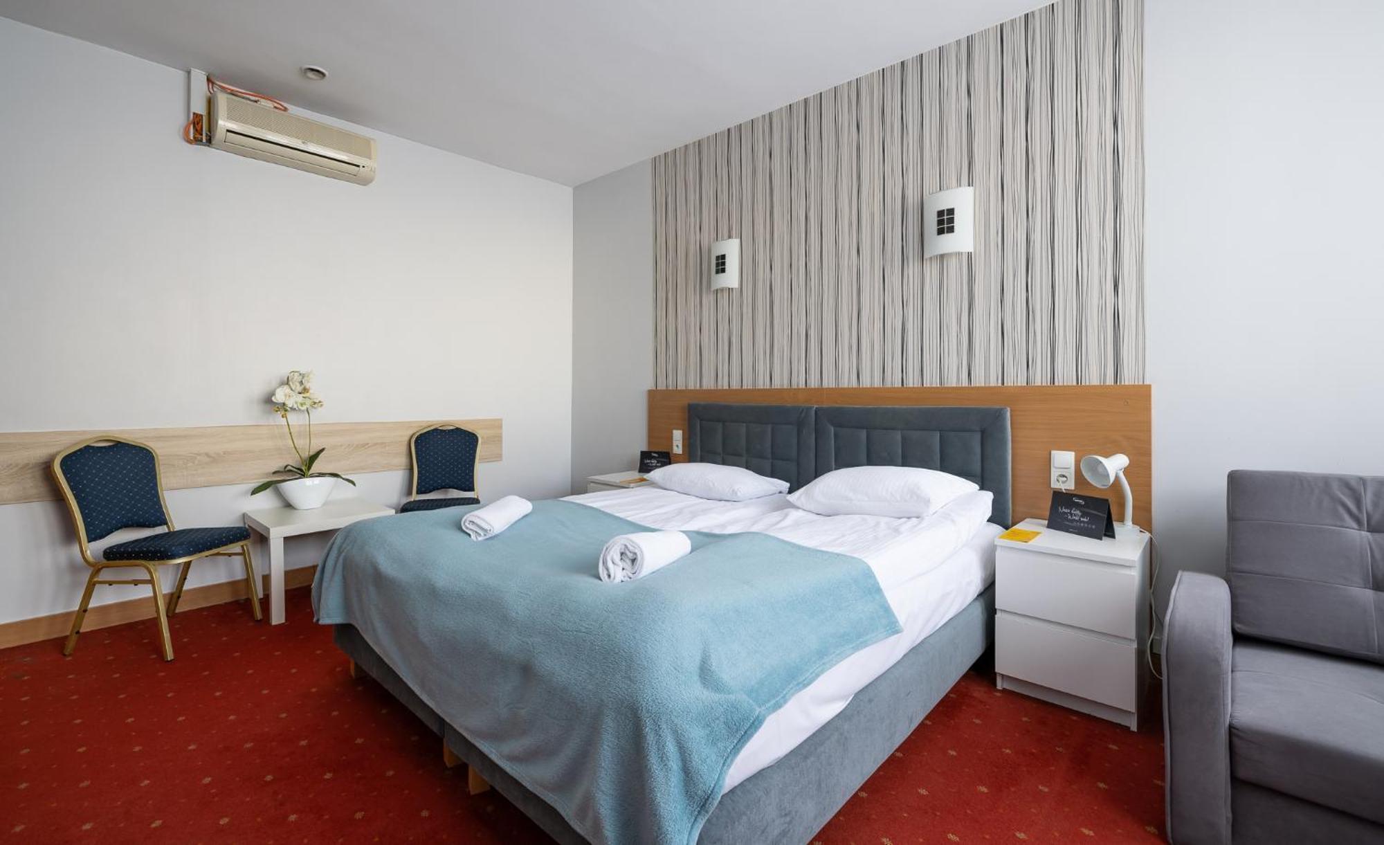 Hotel Orbita Вроцлав Екстер'єр фото