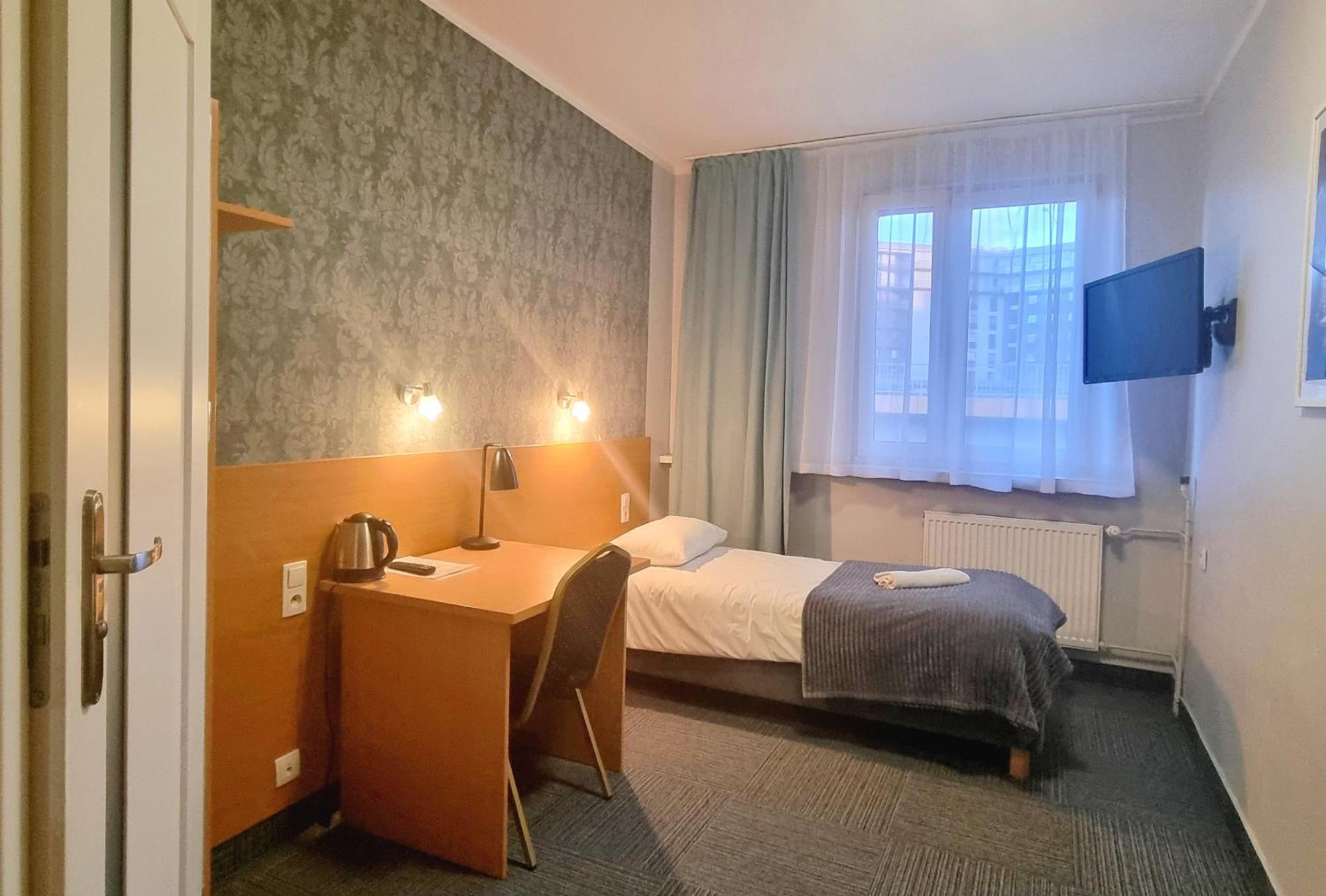 Hotel Orbita Вроцлав Екстер'єр фото